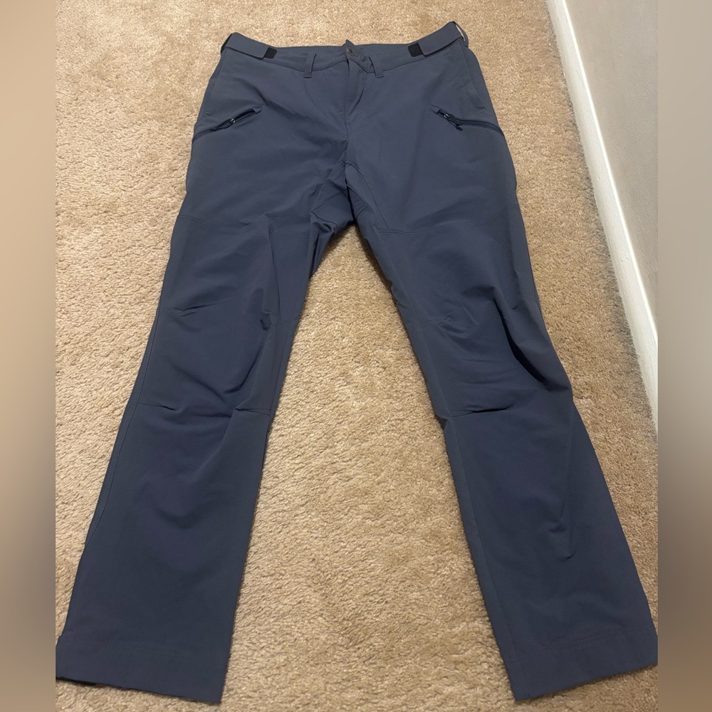 Patagonia Women’s Hiking Pants Sz 14